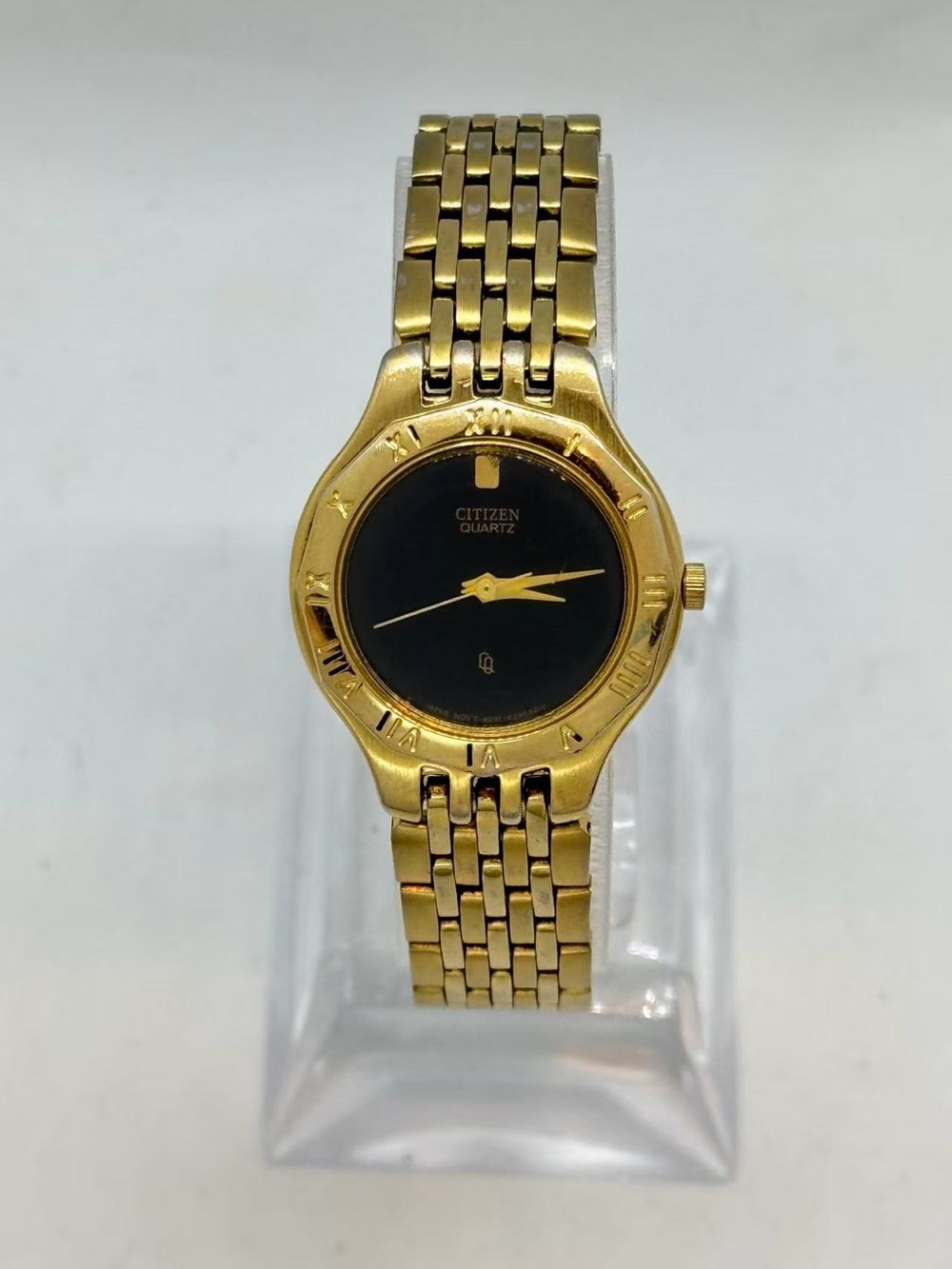 Vintage Citizen Quartz Women’s Watch Gold Tone Black Dial 24mm New Battery Runs